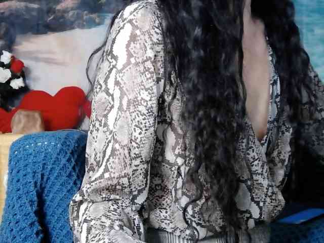 LovelyJess4U webcam