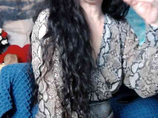 LovelyJess4U webcam
