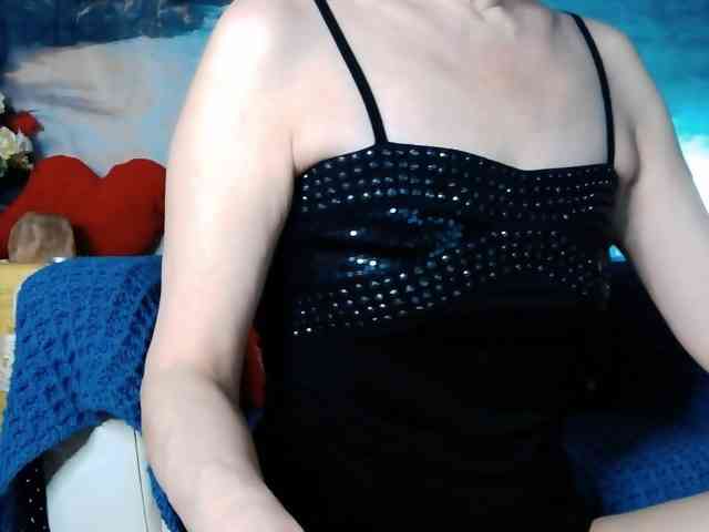 LovelyJess4U webcam