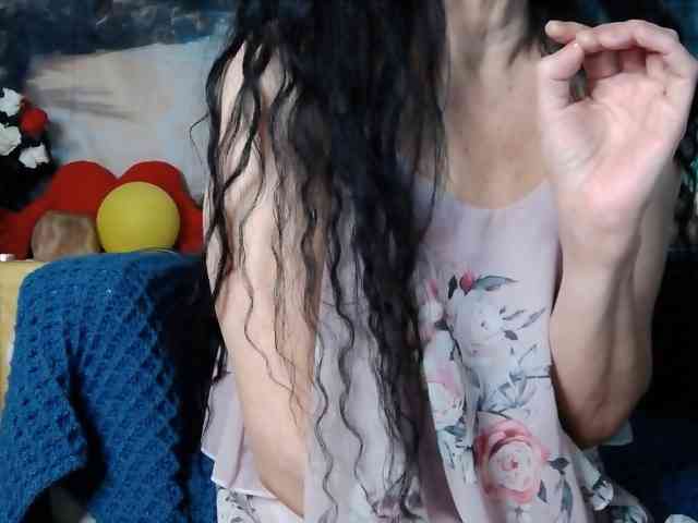 LovelyJess4U webcam