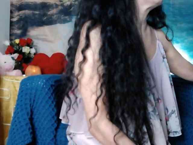 LovelyJess4U webcam