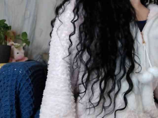 LovelyJess4U webcam