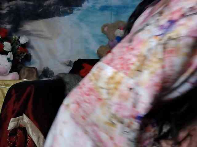 LovelyJess4U webcam