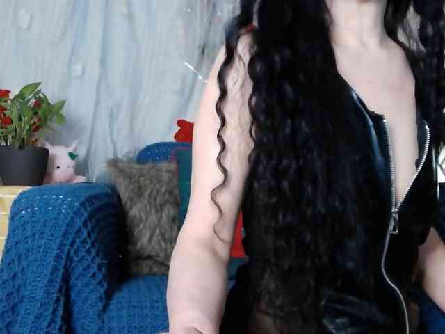 LovelyJess4U webcam