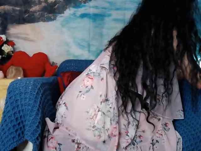 LovelyJess4U webcam