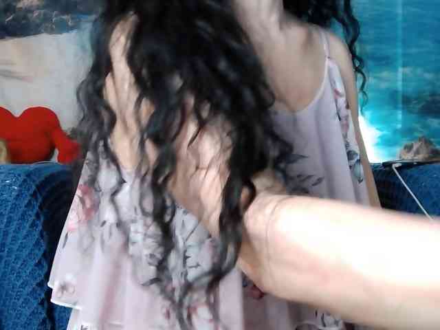 LovelyJess4U webcam