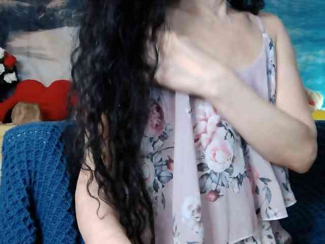 LovelyJess4U webcam