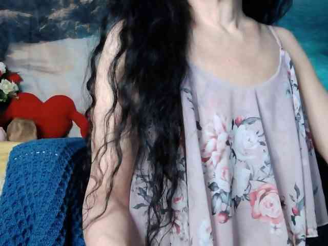 LovelyJess4U webcam