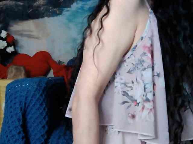 LovelyJess4U webcam