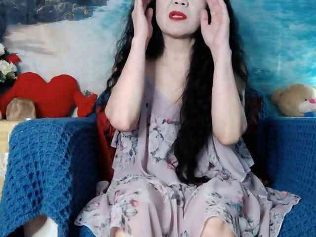 LovelyJess4U webcam