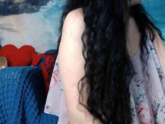 LovelyJess4U webcam