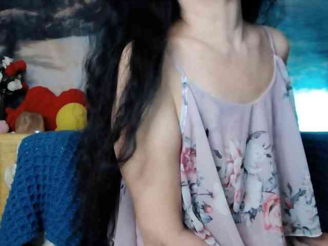 LovelyJess4U webcam