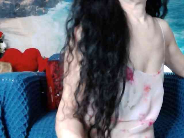 LovelyJess4U webcam