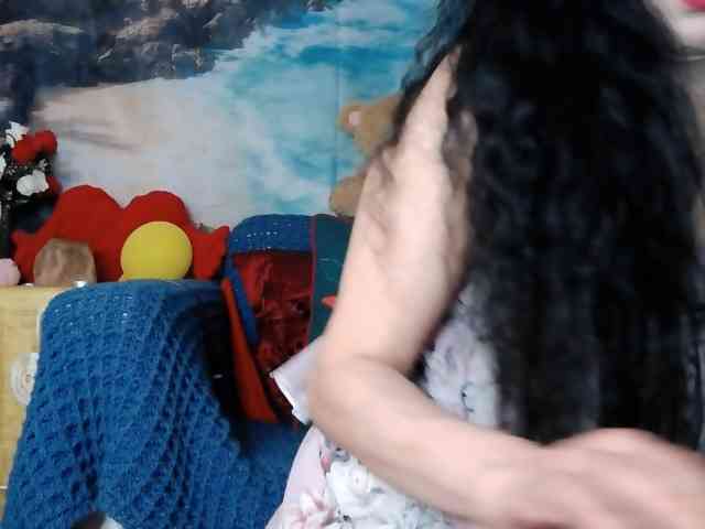 LovelyJess4U webcam