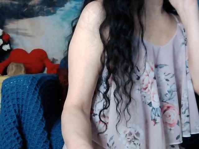 LovelyJess4U webcam