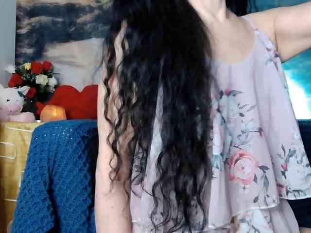 LovelyJess4U webcam
