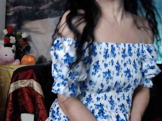 LovelyJess4U webcam