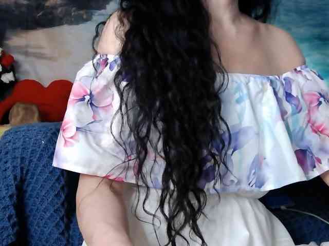 LovelyJess4U webcam