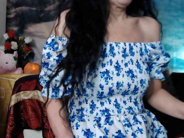 LovelyJess4U webcam