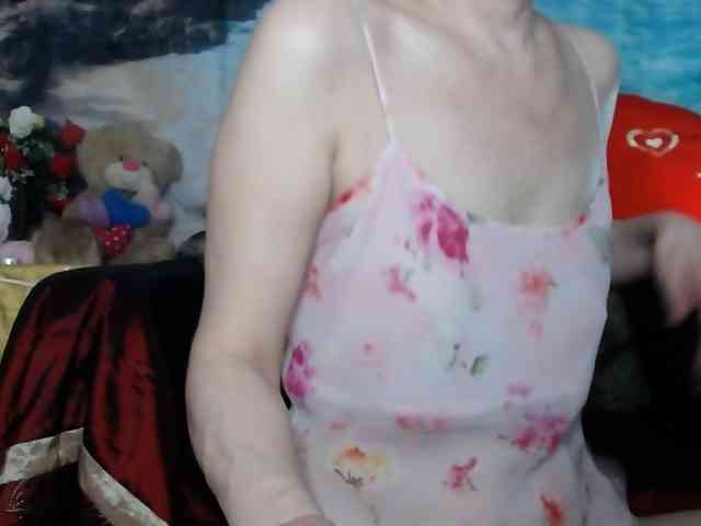LovelyJess4U webcam