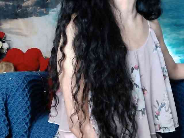 LovelyJess4U webcam