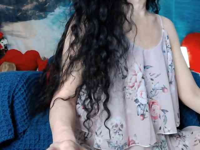 LovelyJess4U webcam
