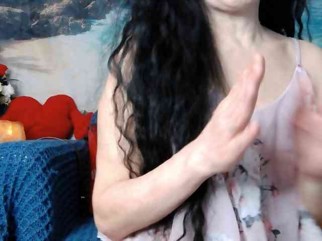 LovelyJess4U webcam