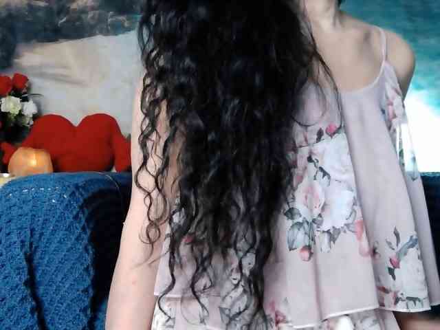 LovelyJess4U webcam