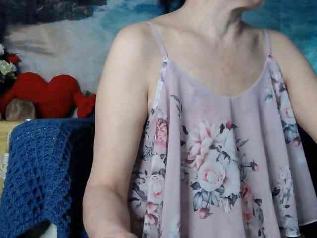 LovelyJess4U webcam