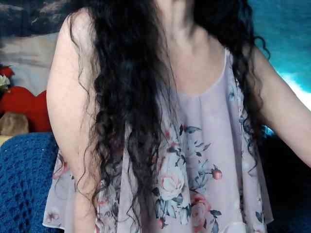 LovelyJess4U webcam