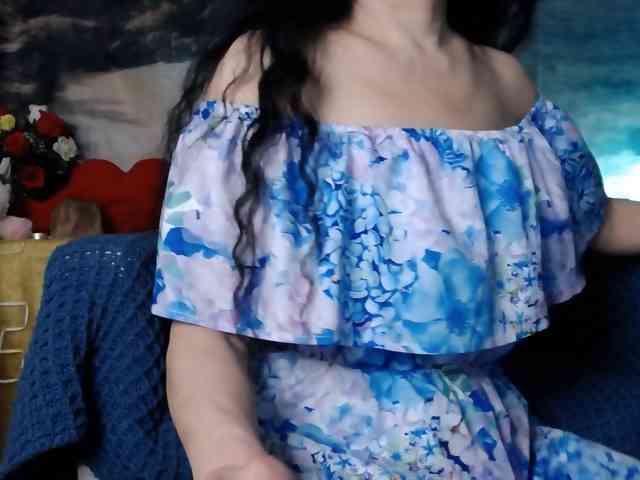 LovelyJess4U webcam