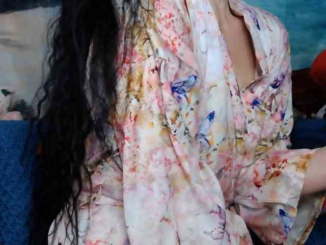 LovelyJess4U webcam