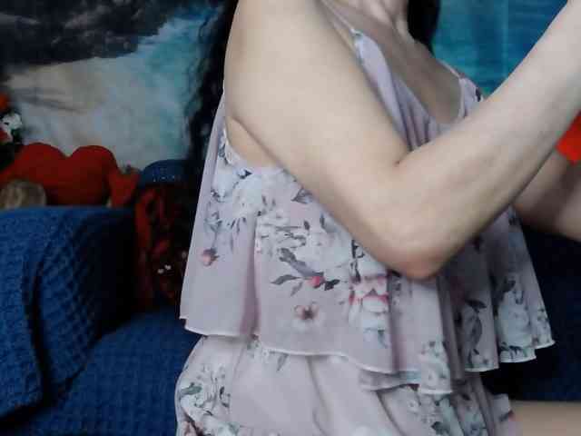 LovelyJess4U webcam