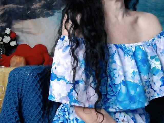 LovelyJess4U webcam
