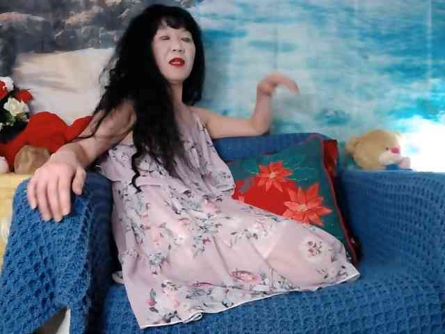 LovelyJess4U webcam