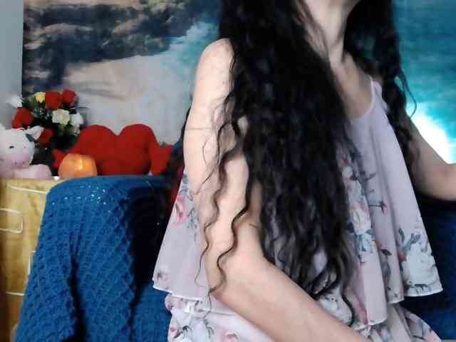 LovelyJess4U webcam