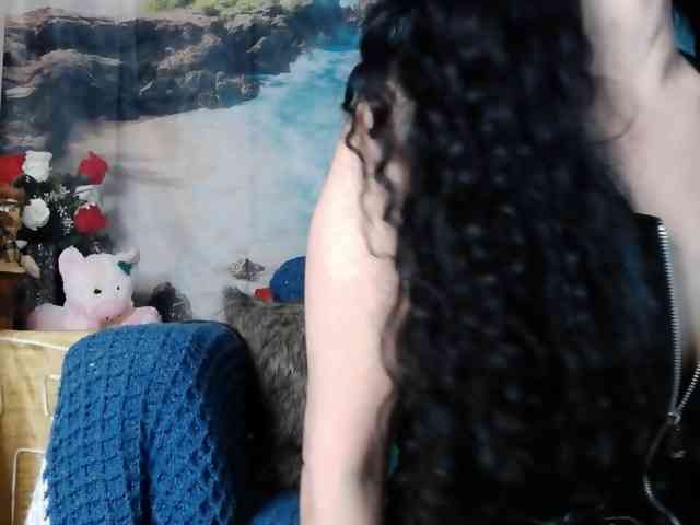 LovelyJess4U webcam