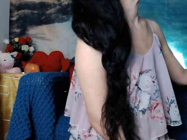 LovelyJess4U webcam