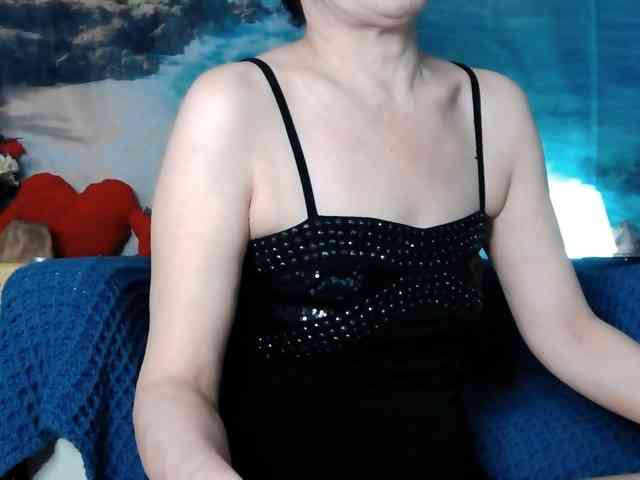 LovelyJess4U webcam