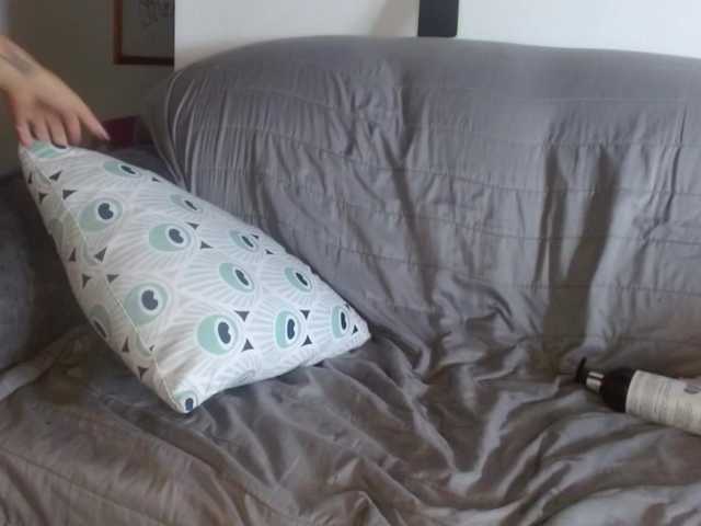 vanessa-aniston live cam on BongaCams