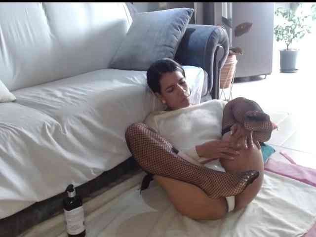 vanessa-aniston webcam