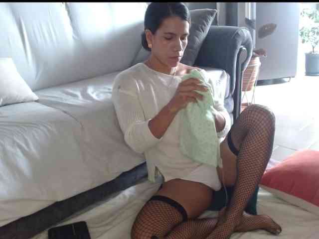 vanessa-aniston webcam
