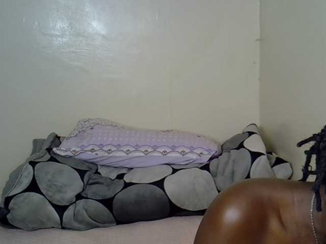 PetiteKitty live cam on BongaCams