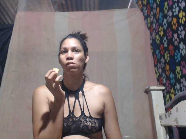 Elizabeth-a live cam on BongaCams
