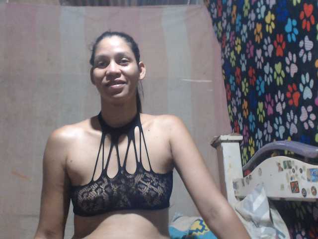 Elizabeth-a live cam on BongaCams