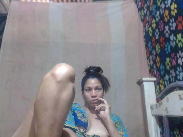 Elizabeth-a live cam on BongaCams