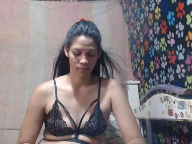 Model: Elizabeth-a