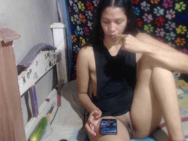 Elizabeth-a Live Webcam on BongaCams