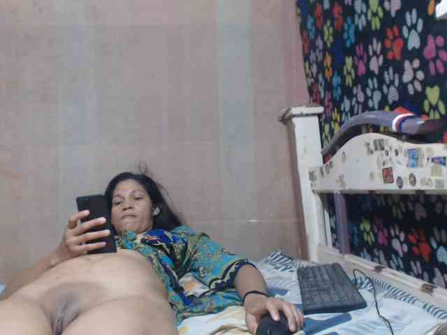 Elizabeth-a webcam
