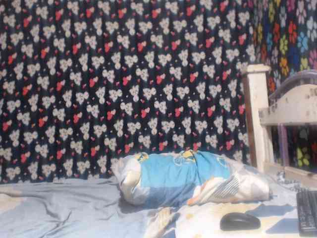 Elizabeth-a webcam